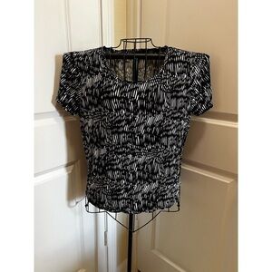 Simply Vera, VeraWang Black and White Top